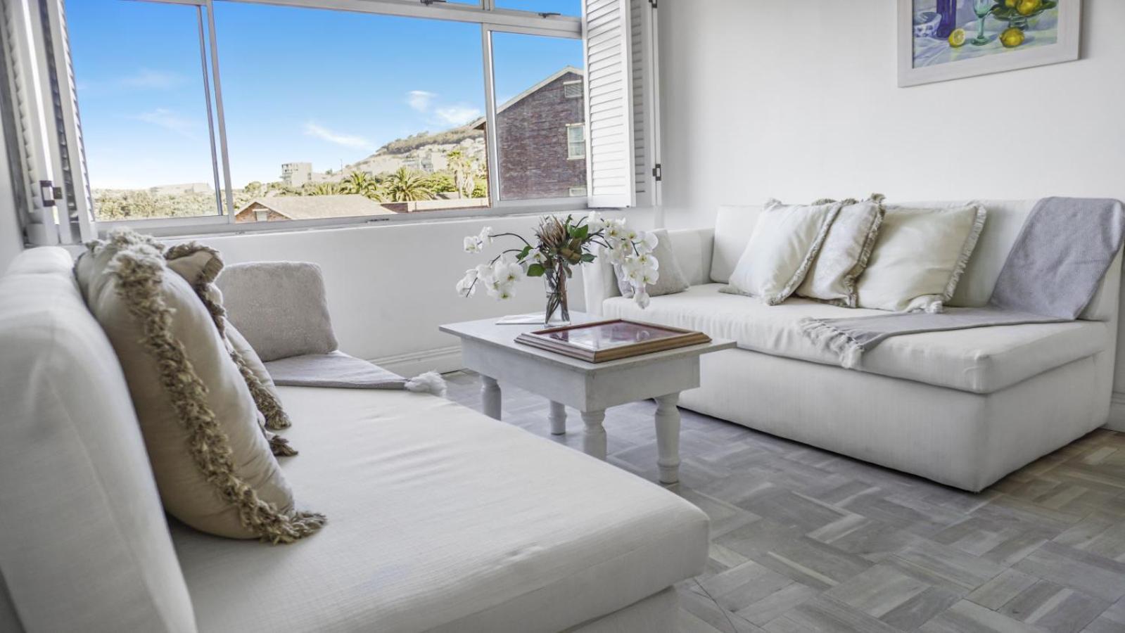 Apartment Beachfront Bliss Mouille Point Cape Town